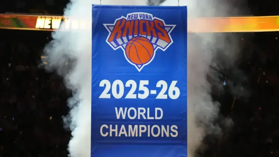 Los Knicks izan la bandera del campeonato de la NBA en el MSG