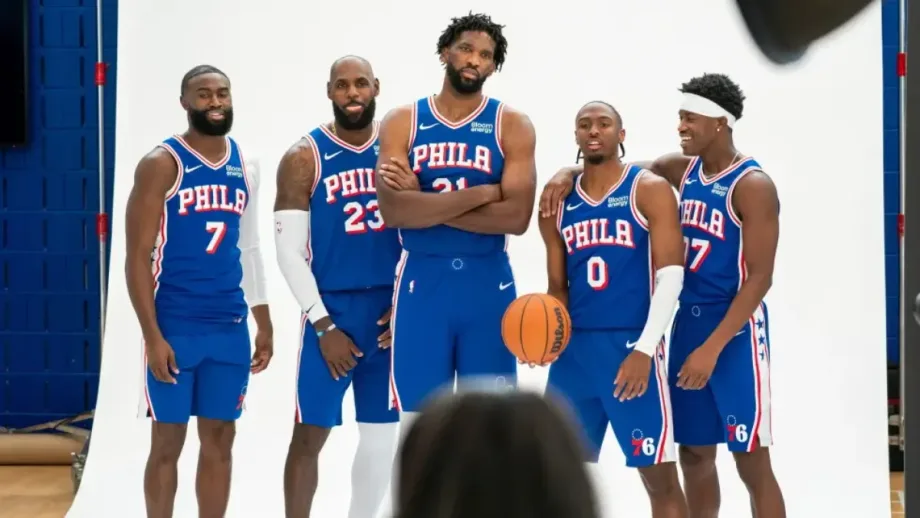 LeBron James ofreció un espectáculo en el partido de práctica de los Sixers
