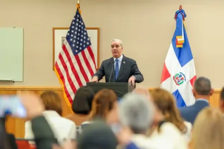 Abinader informa que MIREX da seguimiento a denuncias sobre dominicanos en Rusia Abinader informa que MIREX da seguimiento a denuncias sobre dominicanos en Rusia