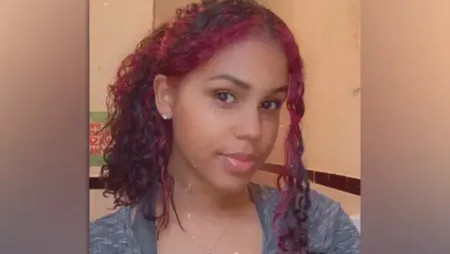 Joven madre dominicana muere tras caer de un piso 15 en El Bronx; su bebé está crítica Joven madre dominicana muere tras caer de un piso 15 en El Bronx; su bebé está crítica