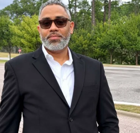 Asesinan a dominicano en Connecticut días después de regresar del funeral de su hijo