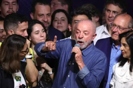 Lula: "Mi victoria es una derrota de la mentira y del negacionismo"